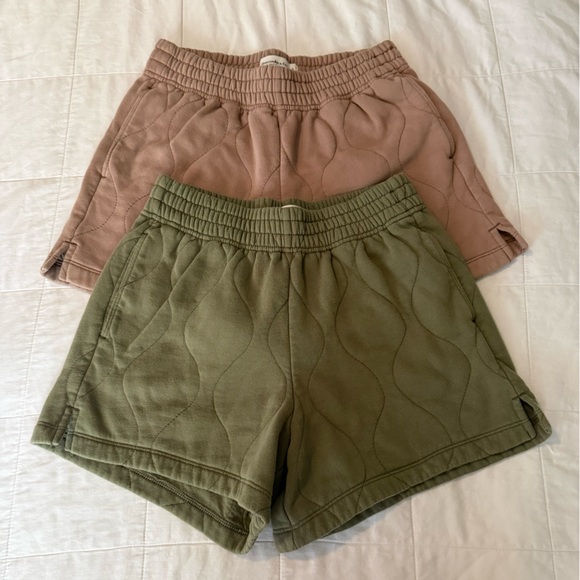 Abercrombie Soft A&F Quilted Shorts 2 Pair - Picture 2 of 6